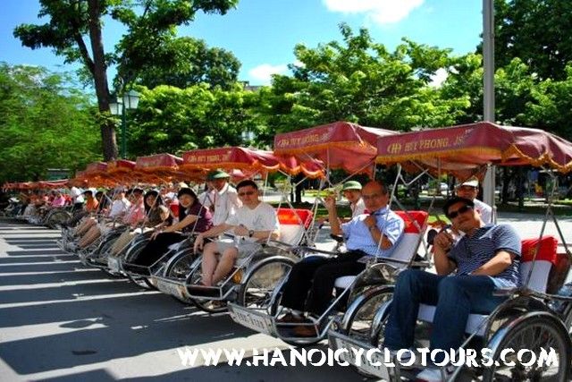 Cyclos lined up in Hanoi